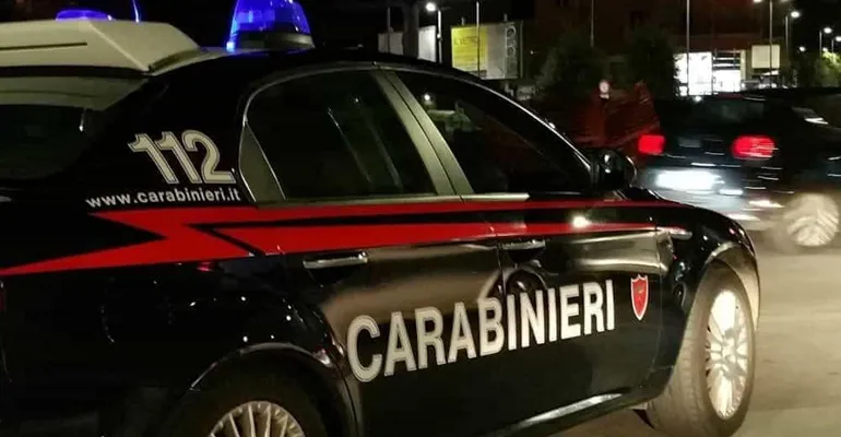 Fiano Romano. Spranghe di ferro, mazza da baseball e una pistola rubata. 4 albanesi arrestati dai Carabinieri per tentato omicidio
